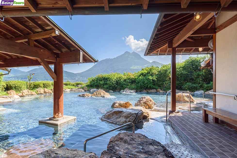 Yufuin-Onsen-Town-Oita-Kyushu.jpg
