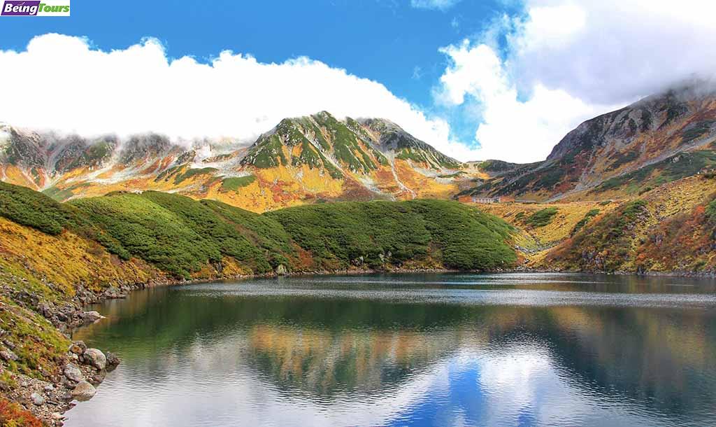 Mikuriga-Pond-Murodo-Tateyama-Kurobe-Alpine-Route-Autumn-20170929.jpg