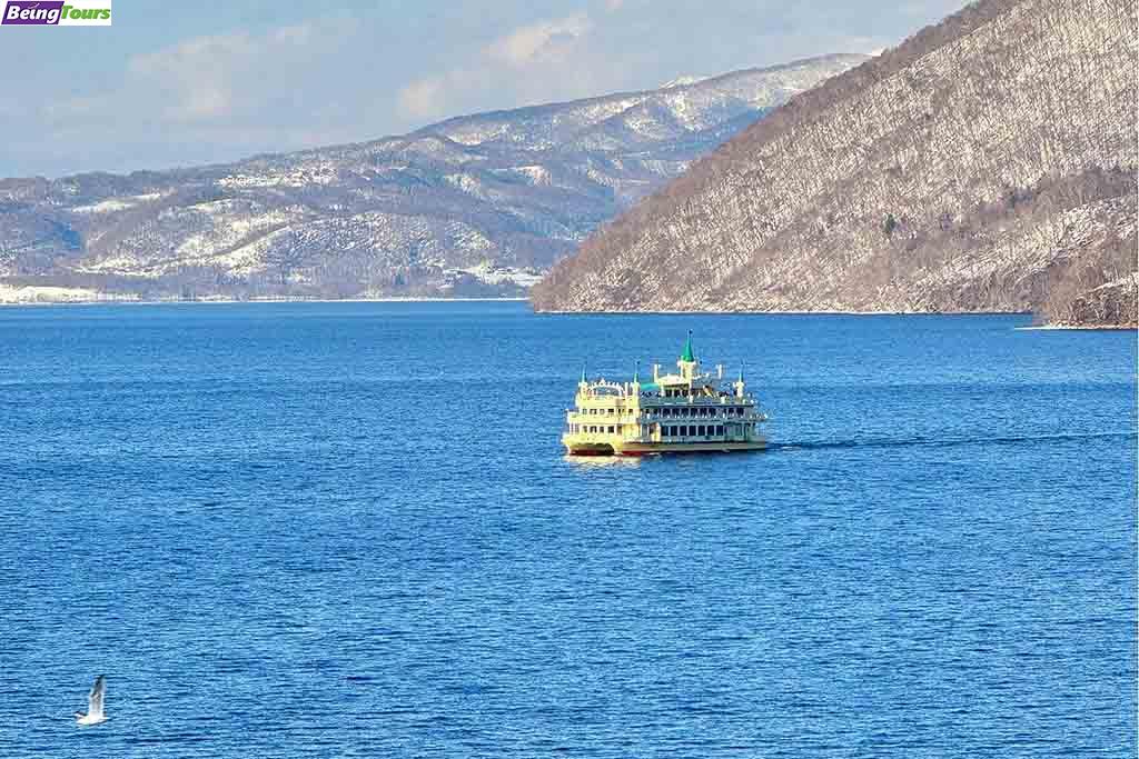Lake-Toya-Cruise-Winter-Noboribetsu-Hokkaido-02.jpg