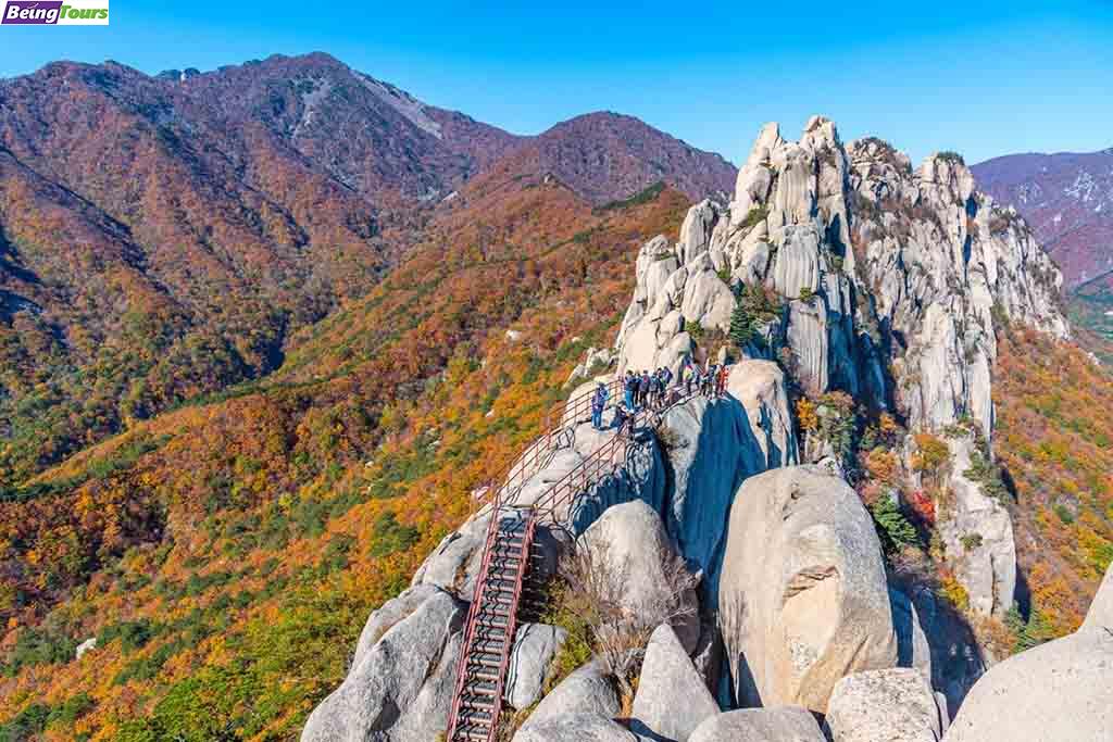 束草-蔚山岩-Ulsanbawi-peak-Seoraksan-national-park-sokcho.jpg